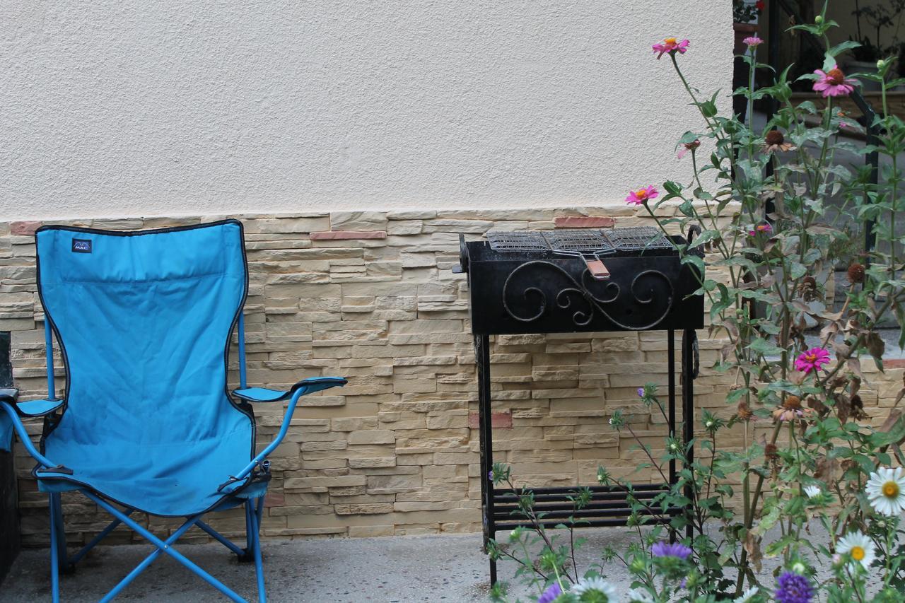 House 41 Bed & Breakfast Tbilisi Exterior photo